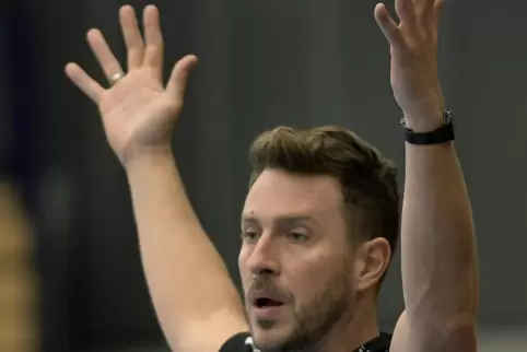 Erwartet zwei „superschwierige Spiele“: Eulen-Trainer Ben Matschke. 