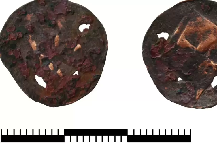 Die arch&auml;ologischen Grabungen lieferten neue Erkenntnisse zur Burggeschichte. Hier eine M&uuml;nze aus dem sp&auml;ten 13. Jahrhundert. 