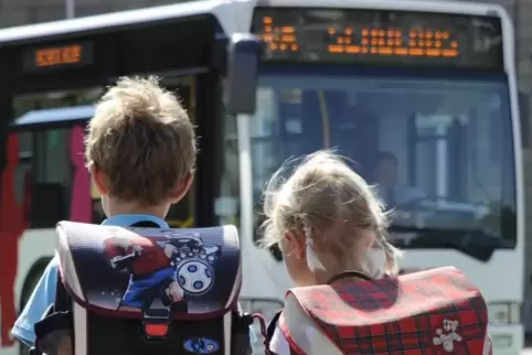 Ein Kritikpunkt der Eltern: Der Fahrplan sei zum Teil schlecht auf die Schulzeiten abgestimmt. 
