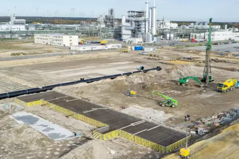Bereits im August 2020 starteten die Bauarbeiten für die neue BASF-Anlage für Batteriematerialien in Schwarzheide. Sie soll 2022