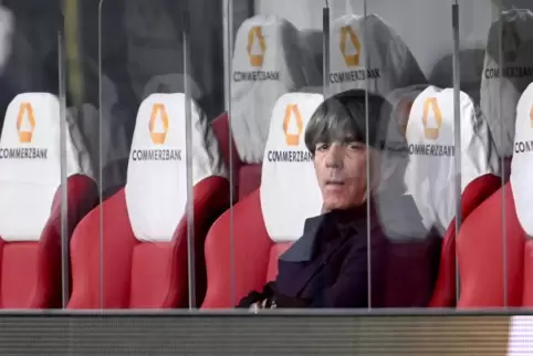 Der Entscheider Joachim Löw muss sein Gesicht wahren. 