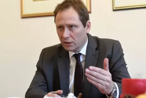 Für das Projekt „Am Studernheimer Weg“ würden derzeit neue städtebauliche Konzepte entwickelt, betont OB Martin Hebich.