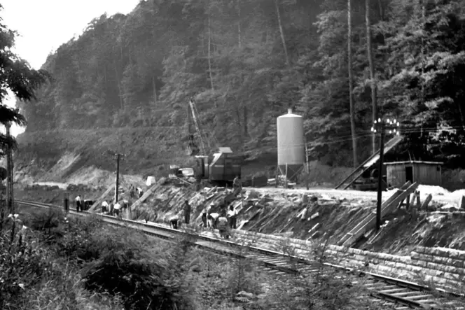 Erster Ausbau der B10: Vor 65 Jahren begann der Ausbau mit der Verlegung der alten Bundesstraße bei Hauenstein.