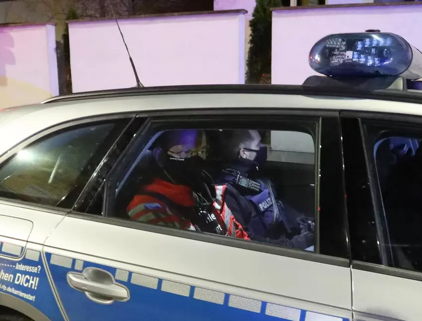 Der Sinsheimer Arzt Schiffmann wurde von der Polizei aus dem Stadtgebiet gefahren.