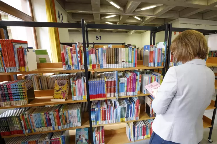 Die Kinder- und Jugendbuchabteilung der Stadtbibliothek lebt auch von den Besuchen der Schulklassen. Diese dürfen in Zeiten von 