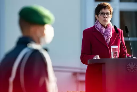 Annegret Kramp-Karrenbauer hält die USA für die Sicherheit Europas für unerlässlich. 