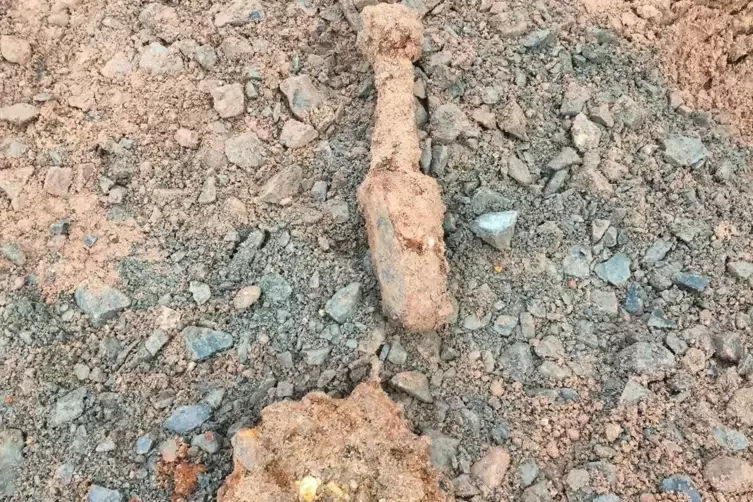 Klein, aber immer noch gef&auml;hrlich: die Phosphorgranate.