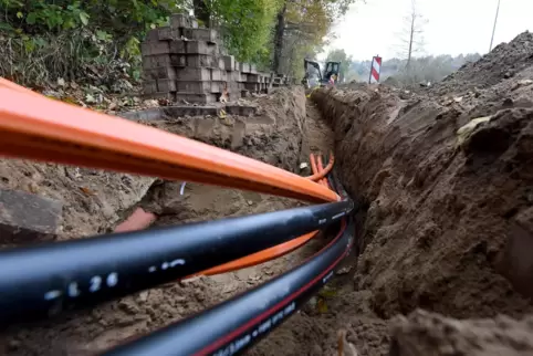 Wo schnelles Internet verlegt wird, sind Tiefbauarbeiten nötig.