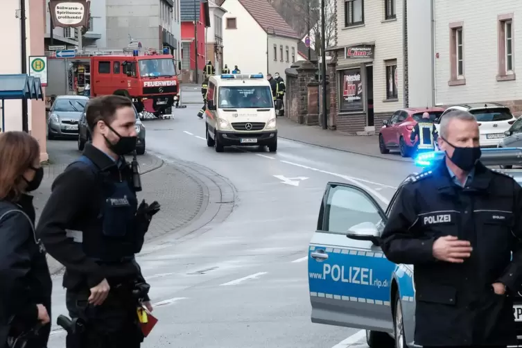160 Einsatzkr&auml;fte &ndash; darunter Polizei, Feuerwehr, ASB und Rotes Kreuz &ndash; sorgen am Donnerstagmorgen daf&uuml;r, dass der S&uuml;dwesten von 