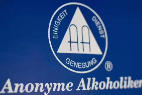 Die Selbsthilfeorganisation der anonymen Alkoholiker wurde 1935 in den USA gegründet. 