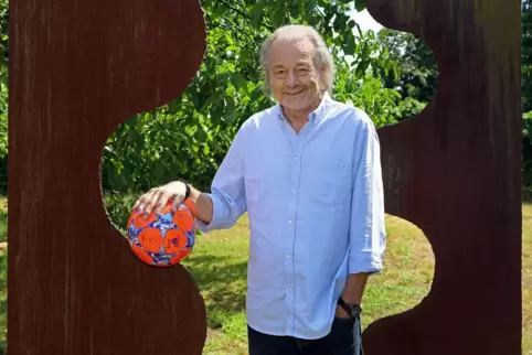 Karl-Heinz Kempf sieht die Entwicklung des Amateurfußballs skeptisch. 