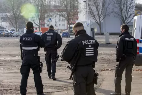 Ein großes Polizeiaufgebot sorgte dafür, dass auf dem Messeplatz keine Demonstration stattfinden konnte. 
