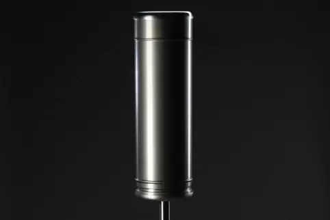 Wie eine Stehlampe: Wissenschaftler des Karlsruher Instituts für Technologie entwickeln aktuell einen speziellen Luftreiniger ge