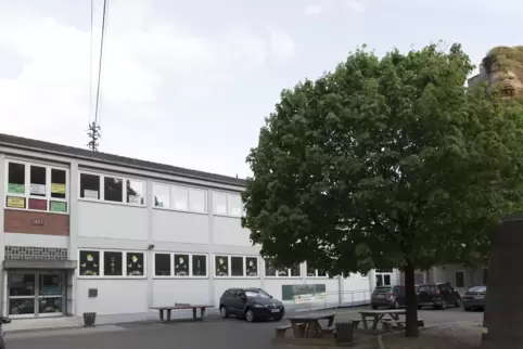 Wie das Areal um die geschlossene Grundschule Frankenstein in 15 oder 20 Jahren aussehen könnte, zeigt das Konzept der Raum- und