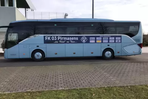 Jetzt weiß man gleich, wer in diesem Bus fährt.