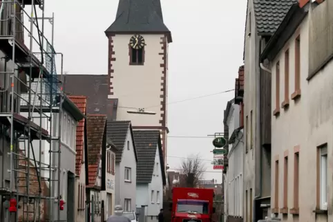 Die Kirchen in Ottersheim und Knittelsheim haben eine Sitzbankheizung und bleiben auch tagsüber geöffnet. 