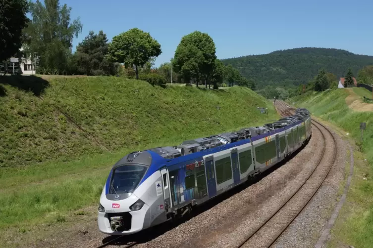 Für den deutsch-französischen Verkehr wird von Alstom eine Spezialversion des Coradia Polyvalent entwickelt. 