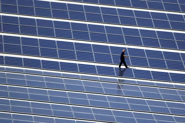 Mit der Ökostrom-Vergütung finanzieren viele Anlagenbetreiber ihre Solaranlage.