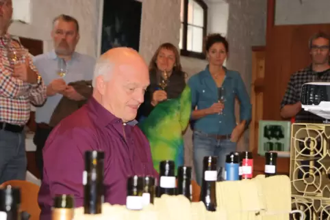 Martin Darting bei einer früheren Verkostung in der Stiftung Ökologie und Landbau in Bad Dürkheim. 