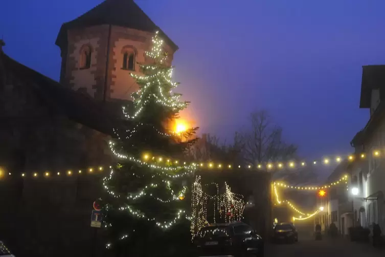 Die Weihnachtsbeleuchtung im Ortsteil Seebach. 