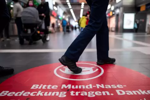In Rheinland-Pfalz wurden bisher rund 5800 Verstöße gegen die Maskenpflicht erfasst. 