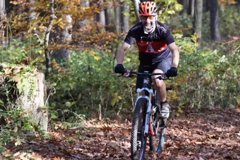 Fährt jährlich 8000 Kilometer mit dem Mountainbike: Michael Breiner (57) aus Heltersberg.