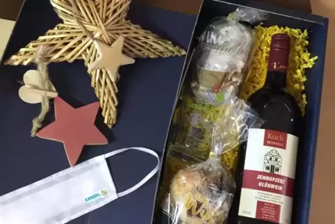 Mit Stollen und Glühwein: Die Kandeler Christkindelmarkt-Kiste. 