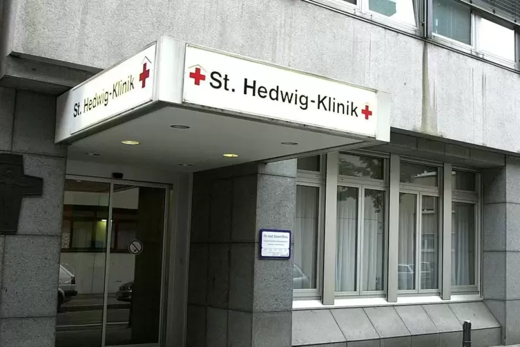 Über Jahrzehnte eine Institution: die St. Hedwig-Klinik in den Mannheimer Quadraten.