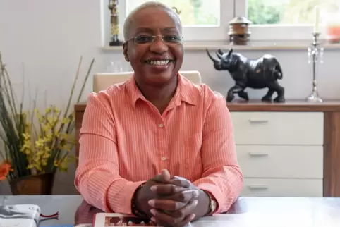 In Heidelberg hat Denise Goßlau Medizin studiert. Anschließend wollte sie eine Klinik in Kamerun eröffnen. Doch es kam anders. 
