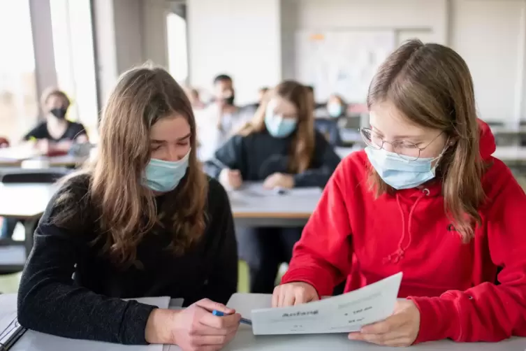 Etwa 3000 Schüler werden in den kommenden zwei Wochen in Frankenthal abwechselnd zu Hause und in der Schule unterrichtet. 