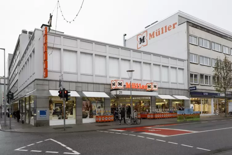 War seit 1987 im Fuchsbau: der Drogeriemarkt Müller. 