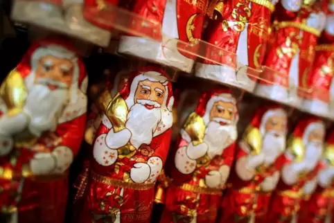 Schoko-Weihnachtsmönner. Schoko-Weihnachtsmönner.