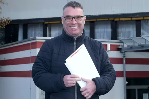 Von CDU und FWG für die Wahl des Kirchheimbolander Verbandsbürgermeisters nominiert: Reiner Bauer. Von CDU und FWG für die Wahl des Kirchheimbolander Verbandsbürgermeisters nominiert: Reiner Bauer.