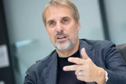 Wilfried Porth ist im Hauptberuf Personalvorstand bei Daimler.