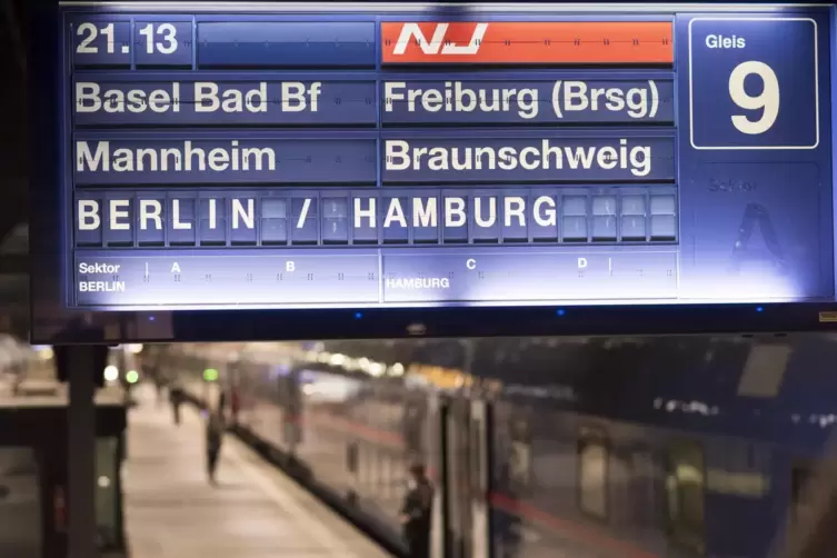 Der ÖBB-Nightjet von Zürich nach Berlin und Hamburg (hier in Basel) hält auch in Mannheim. 