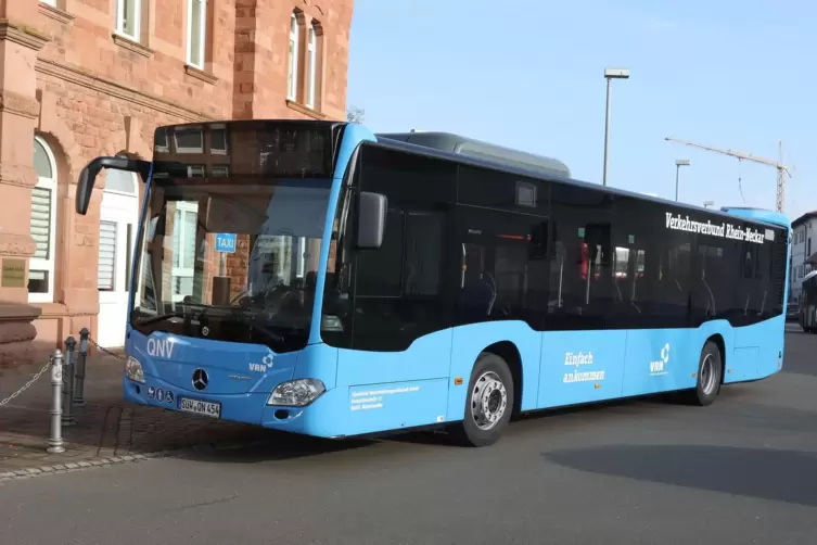 Die neuen Fahrzeuge sind blau. Das soll den Wiedererkennungswert steigern.
