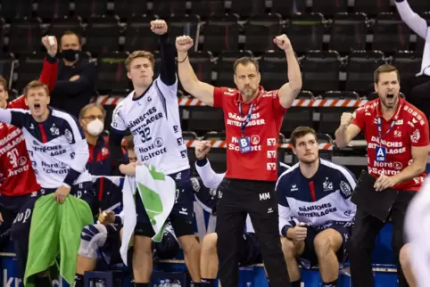 Maik Machulla (Mitte) Ende November während der Bundesliga-Partie gegen den TVB Stuttgart.