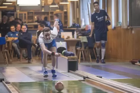 Da war die Kegelwelt noch in Ordnung: Der Mehlinger Markus Simon (rechts) traf in Mehlingen zum Duell in der Zweiten DCU-Bundesl