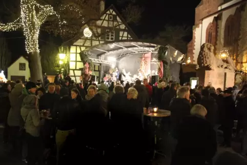 So leuchtet Kandel in „normalen“ Jahren zu Weihnachten. 