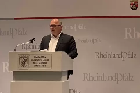 Ethikbeirat-Vorsitzender Professor Norbert Paul.