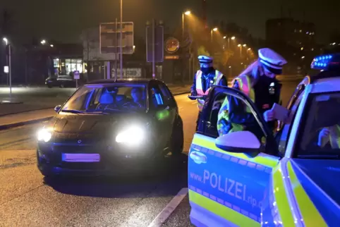 Am Wochenende hat die Polizei kontrolliert, ob die Ausgangsbeschränkung eingehalten wird.