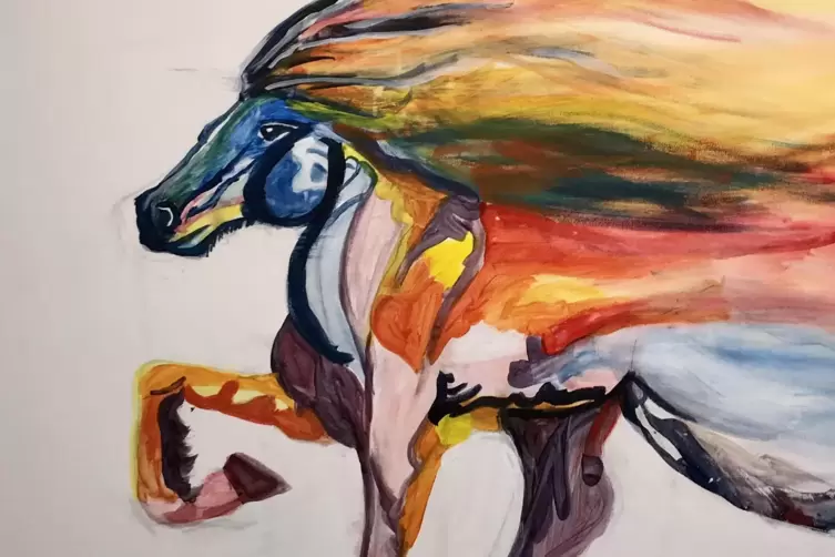 Lena Zintels farbenfrohes Pferd ist eines der Motive, die jetzt die Flure des Hauses Zellertal schmücken. 