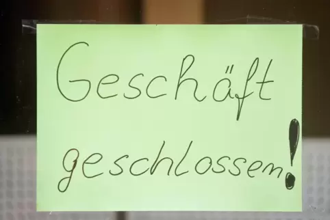 In Rheinland-Pfalz müssen ab Mittwoch wegen der Corona-Pandemie zahlreiche Geschäfte geschlossen bleiben. 