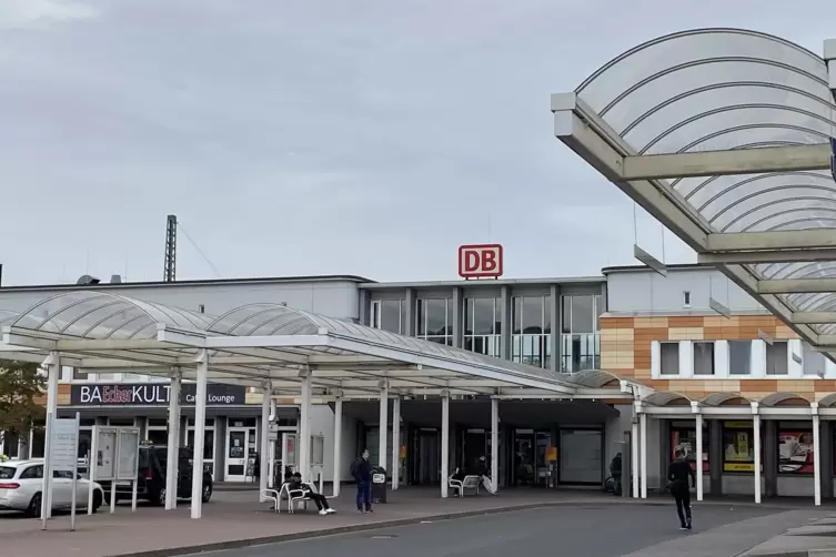 Der Hauptbahnhof in Homburg. 