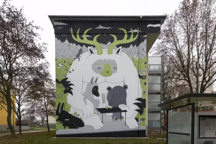 Fabelwesen in der Ludwigshafener Gartenstadt: Von LIMOW stammt das neue Mural „A Forest: Das Kind“.