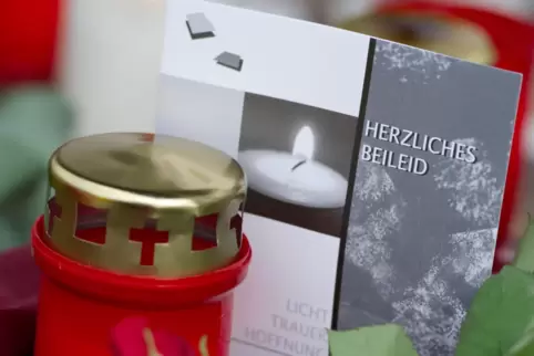 Trauer: Es geht um den Mensch, nicht um die Statistik. Trauer: Es geht um den Mensch, nicht um die Statistik.