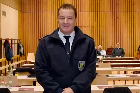  Robert Blanz (Mitte) scheidet als Stellvertretender Wehrleiter aus. 