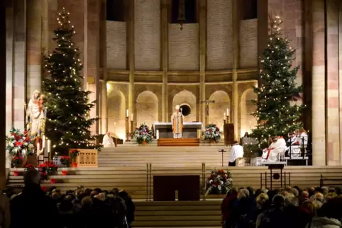 Auch im riesigen Speyerer Dom werden pro Gottesdienst höchstens 100 Gläubige zusammenkommen dürfen. 