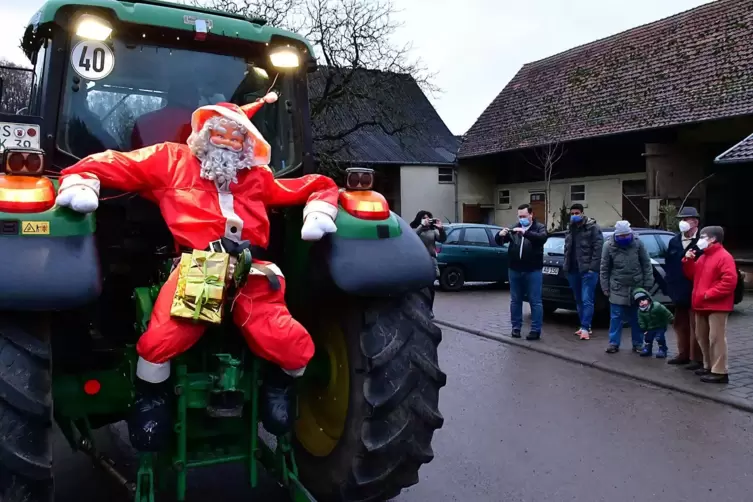 Weihnachtsmann an Bord.