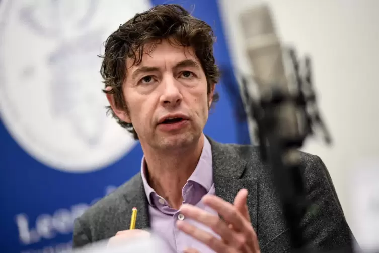 Virologe Christian Drosten geh&ouml;rte nach Beginn der Pandemie schlagartig zu den bekanntesten Deutschen. Auch sein Podcast wurde b
